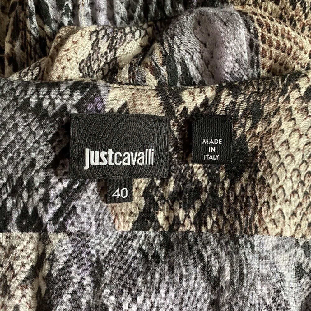 Just Cavalli Snakeskin Print Long Sleeve Blouse 40 Sm Ruffle V-Neck Purple Gray - Picture 3 of 8